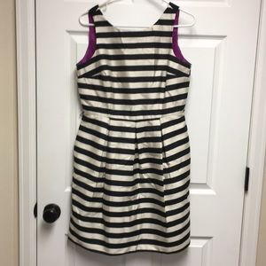 Striped dress with pockets!